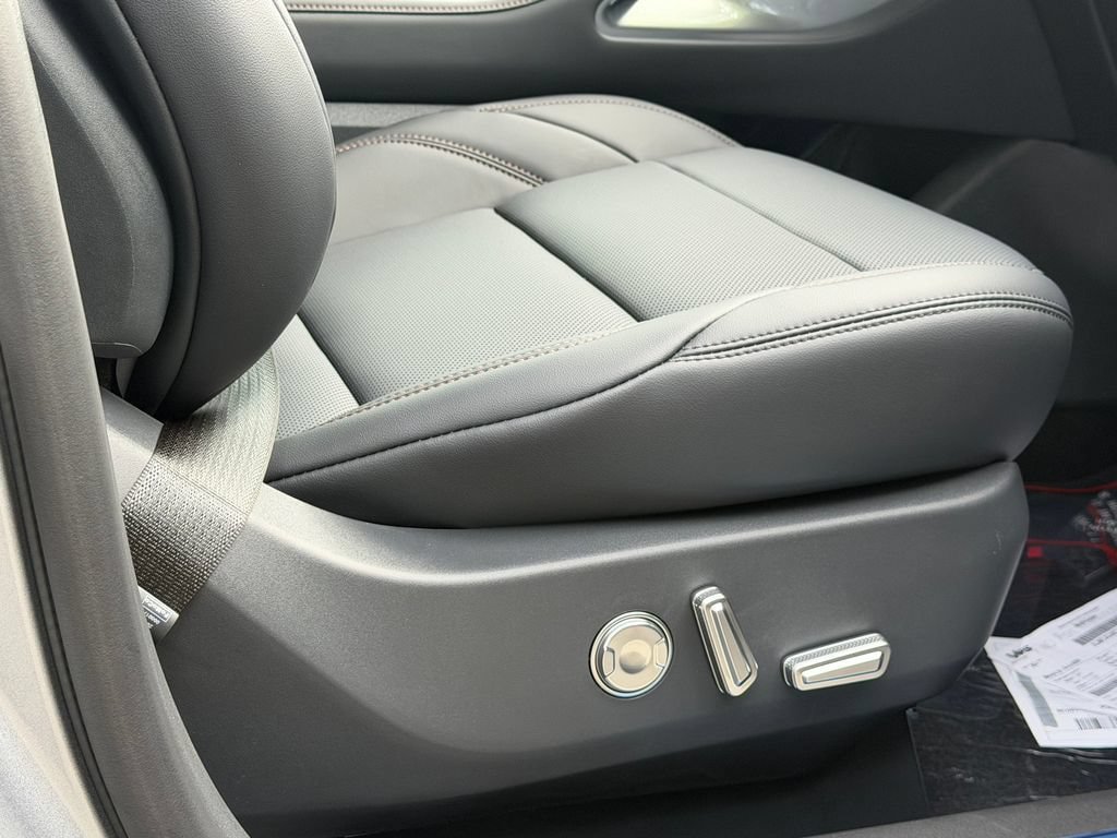 New 2026 Lincoln Nautilus Premier w/ Equipment Group 102A AWD/4WD image 17