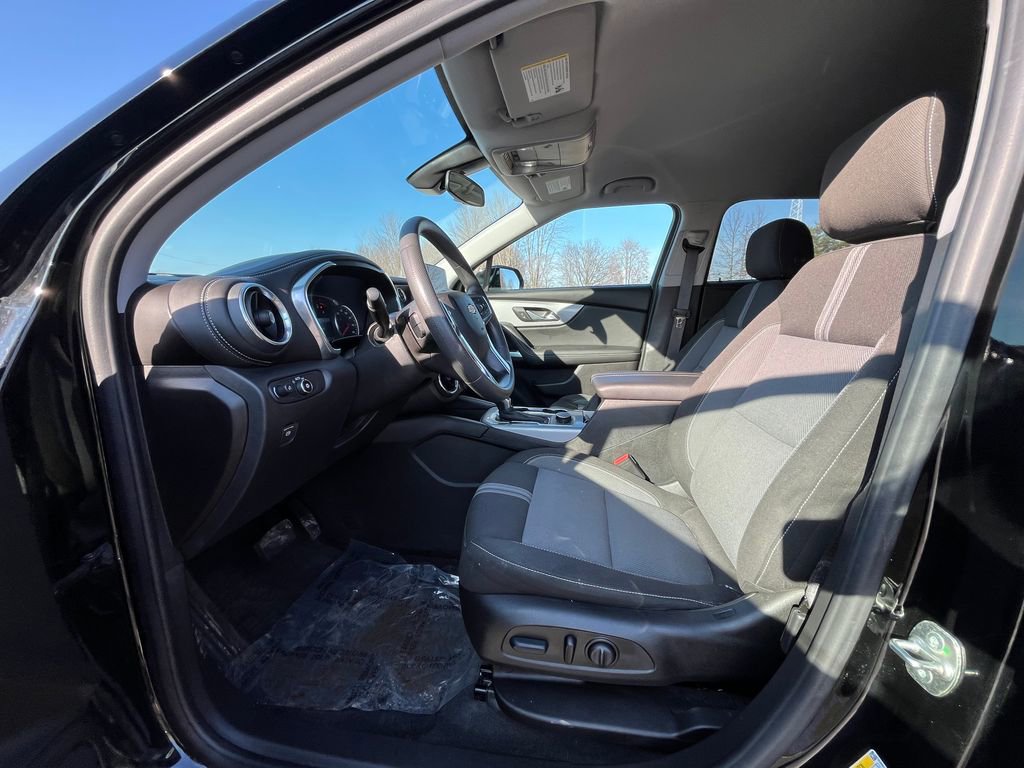 Used 2024 Chevrolet Blazer LT image 10
