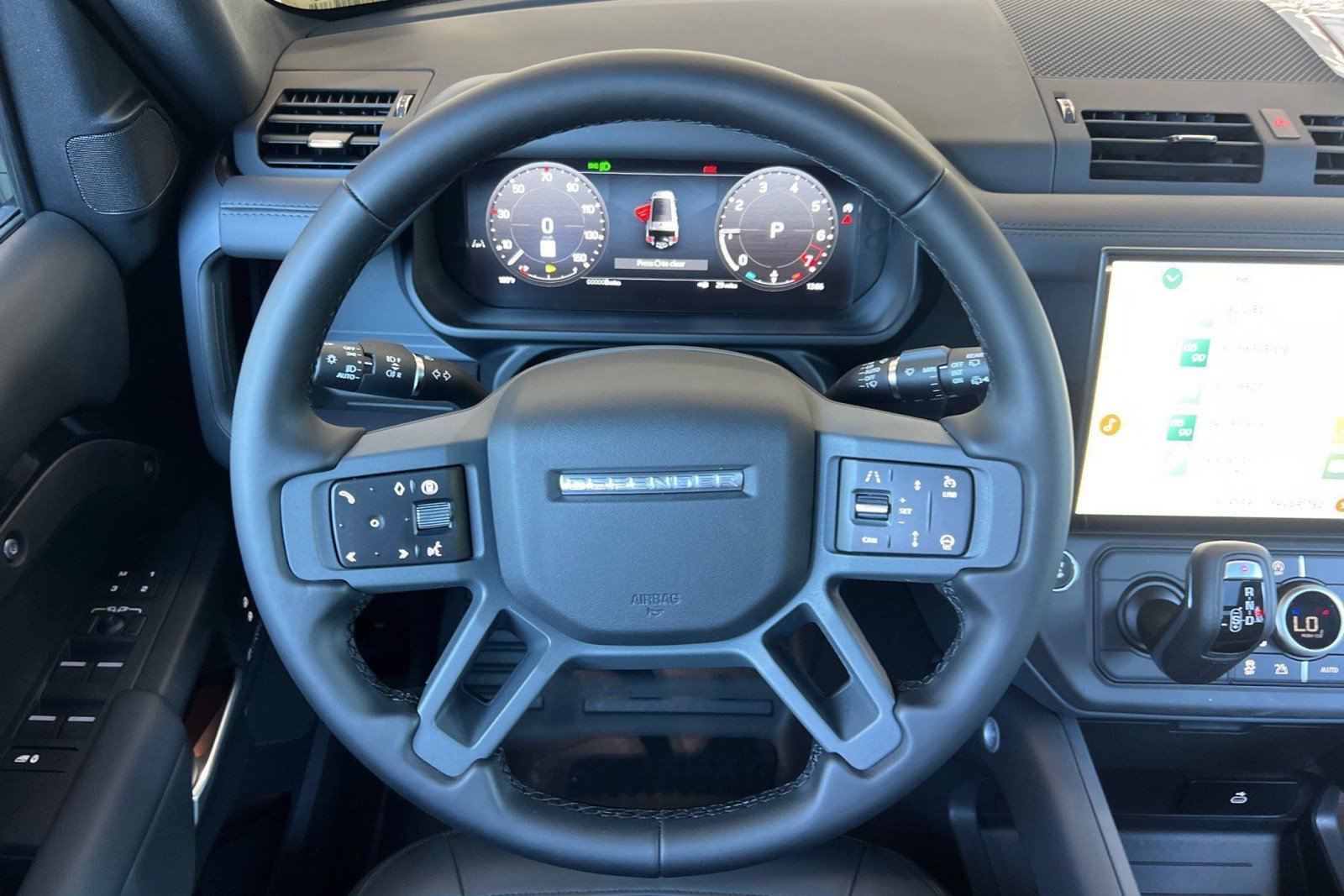 New 2026 Land Rover Defender 130 X-Dynamic SE AWD/4WD image 10