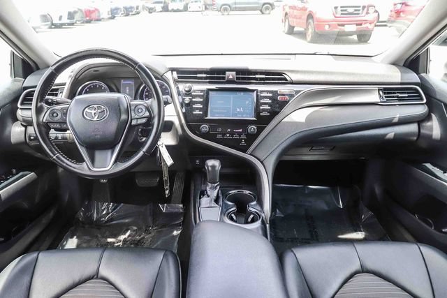 Used 2019 Toyota Camry SE FWD image 14
