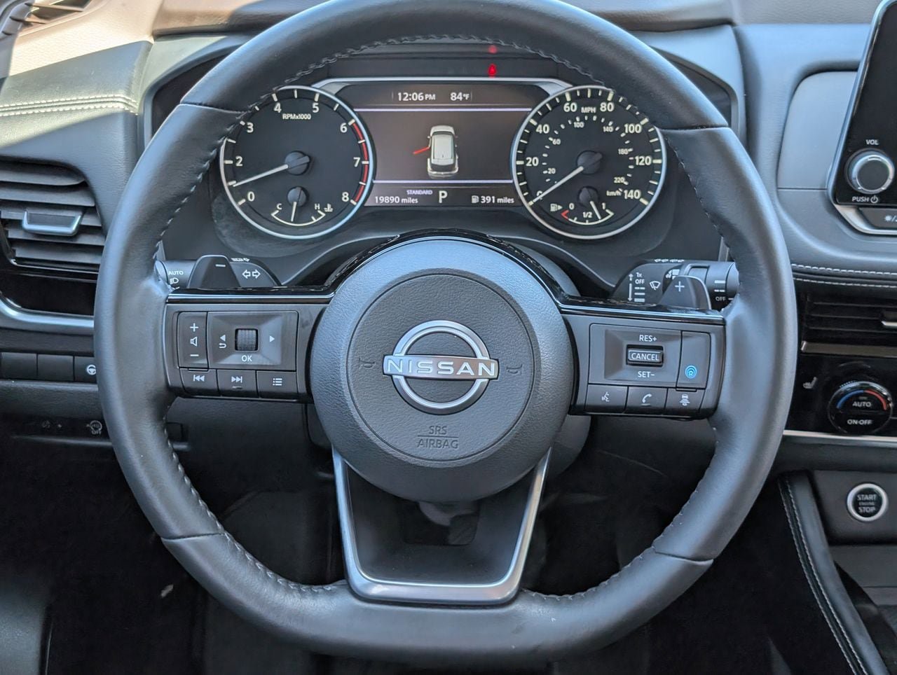 Used 2023 Nissan Rogue SL FWD image 11