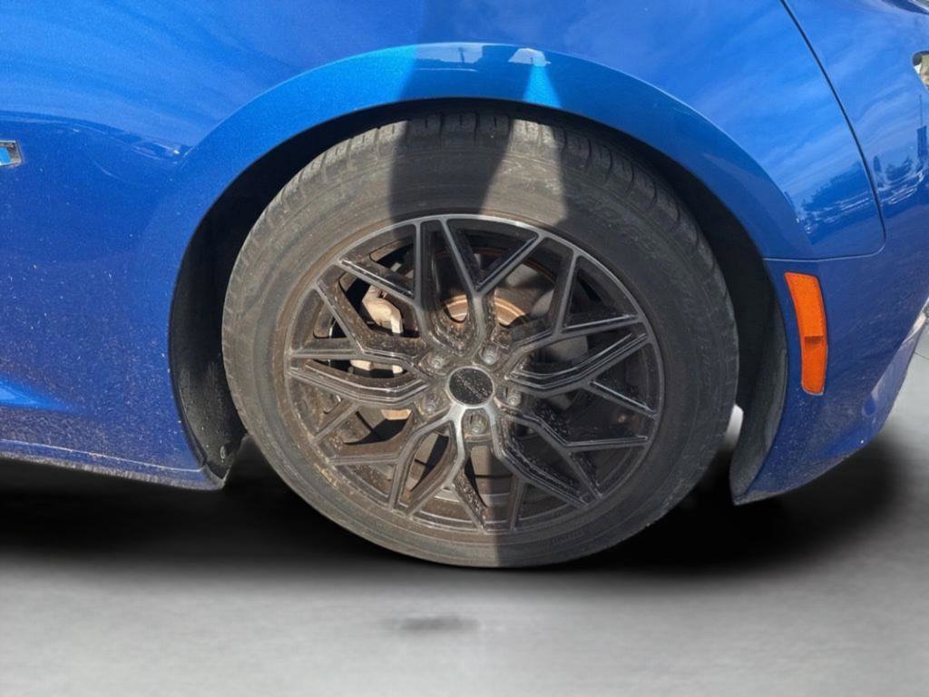 Used 2017 Chevrolet Camaro LT RWD image 24