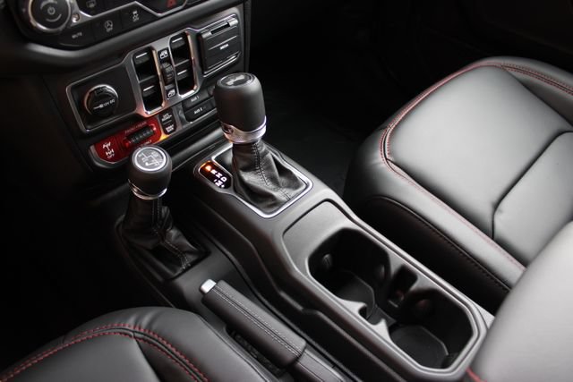 New 2027 Jeep Wrangler Unlimited Rubicon AWD/4WD image 31