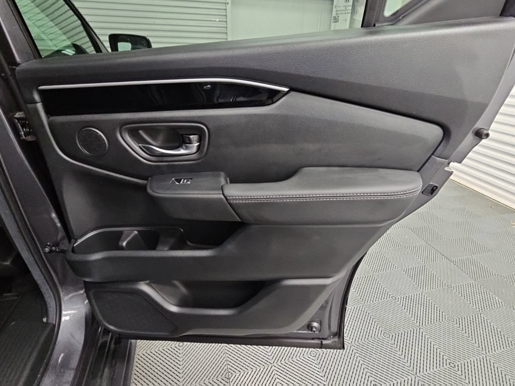 Used 2026 Honda Passport RTL image 36