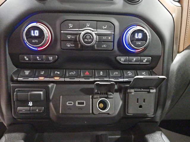 Used 2023 Chevrolet Silverado 3500 High Country w/ Z71 Off-Road Package AWD/4WD image 31