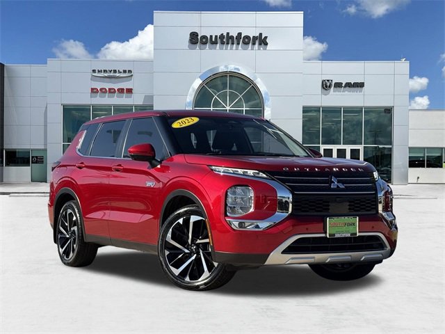Used 2023 Mitsubishi Outlander SE