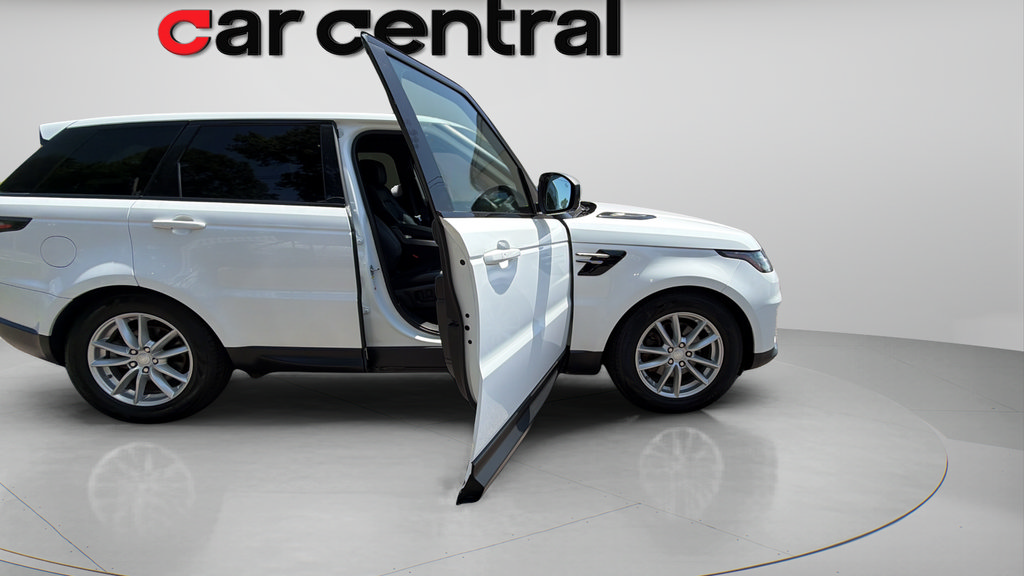 Used 2018 Land Rover Range Rover Sport SE AWD/4WD image 13