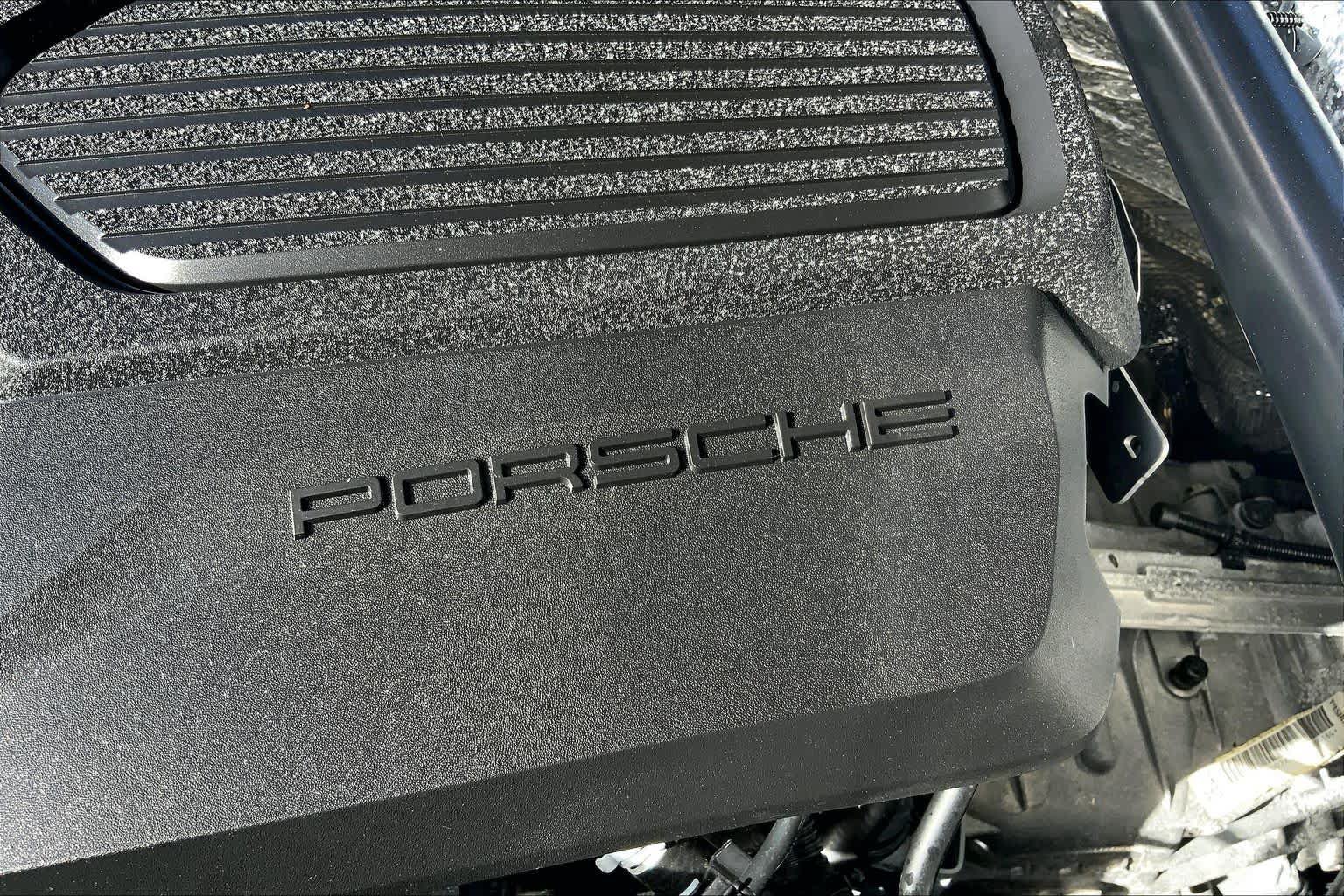 Used 2026 Porsche Macan AWD/4WD image 58