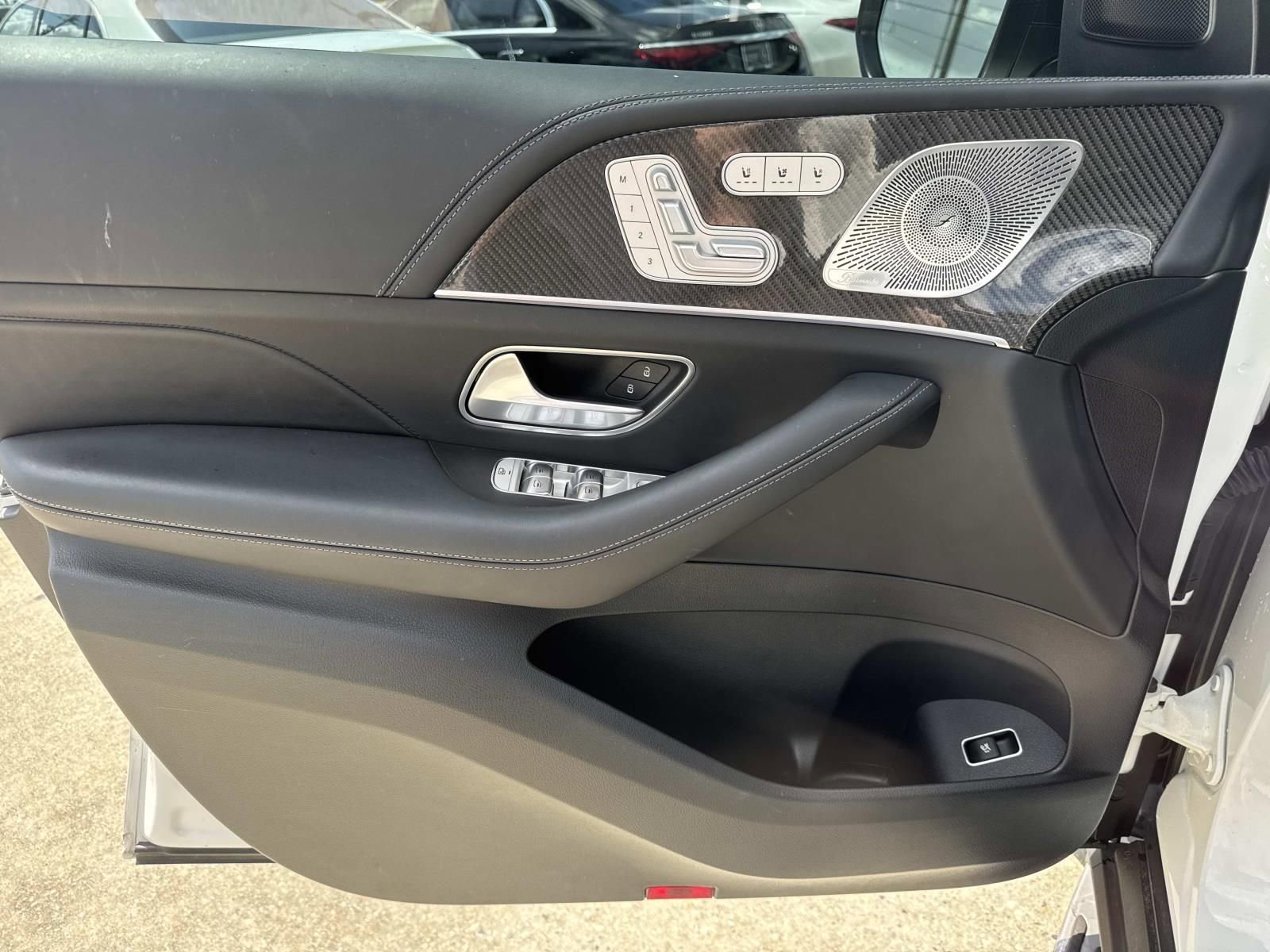 Used 2025 Mercedes-Benz GLE 63 AMG S w/ Driver Assistance Package image 17