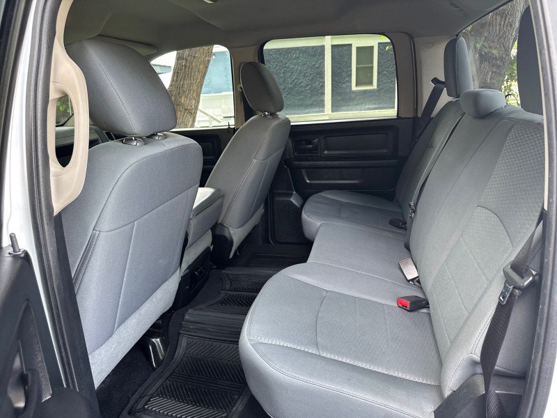Used 2014 RAM 1500 Express AWD/4WD image 29