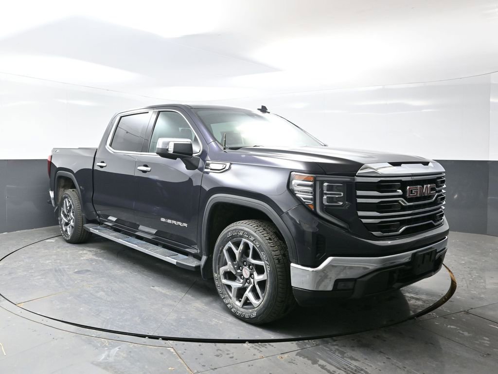 Used 2023 GMC Sierra 1500 SLT w/ SLT Premium Package image 5
