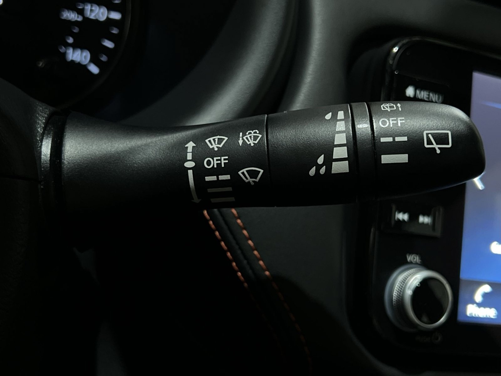 Used 2023 Nissan Kicks SR FWD image 27