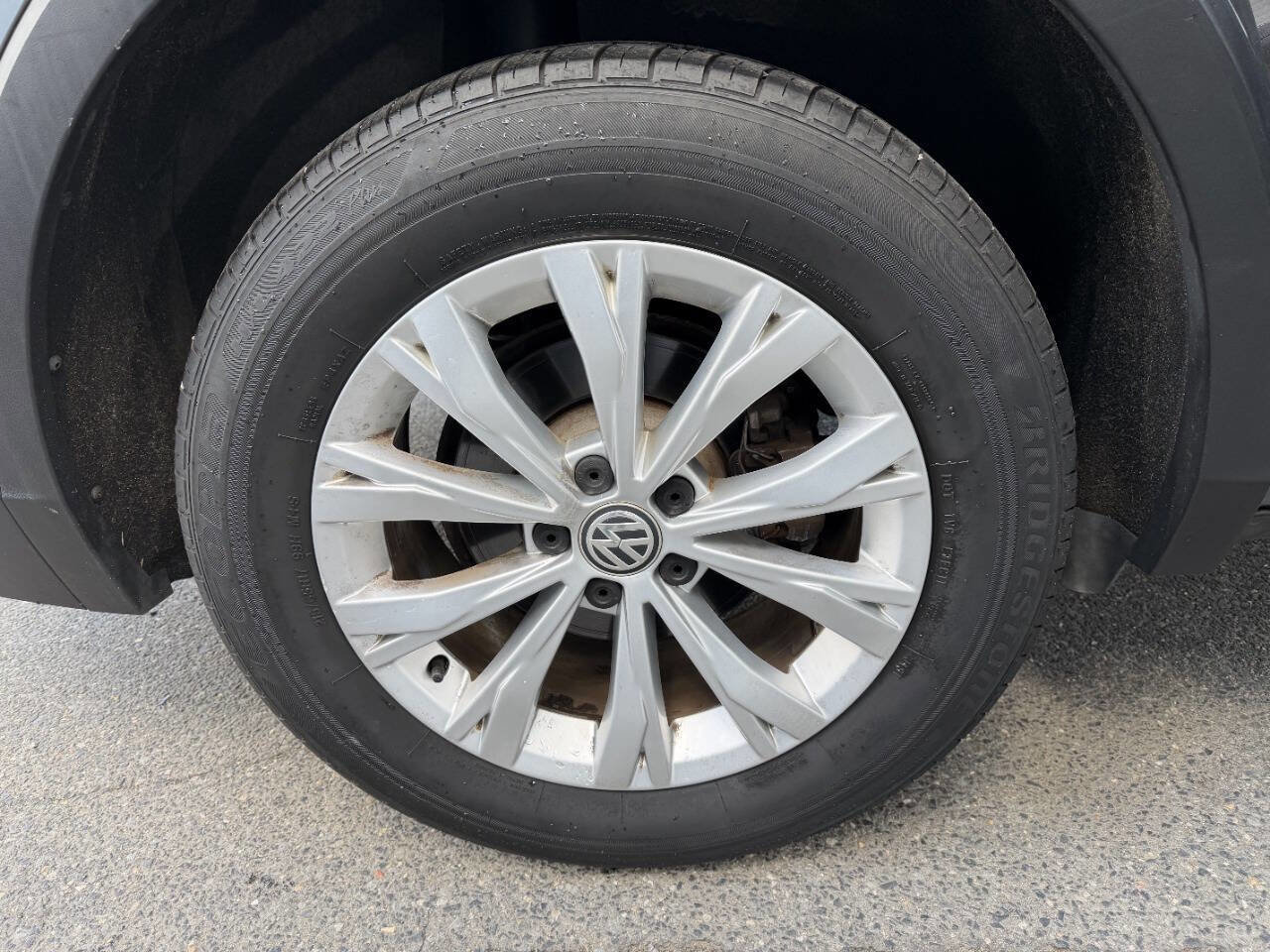 Used 2018 Volkswagen Tiguan S w/ 3rd Row Seat Package image 15