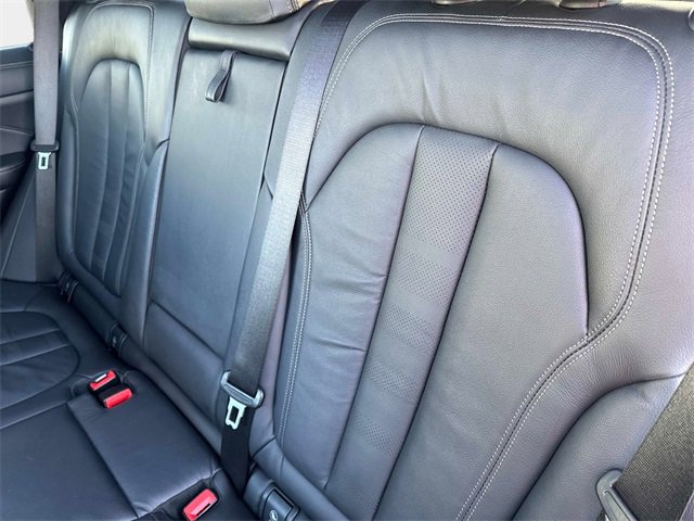 Used 2020 BMW X5 M50i w/ Premium Package image 12