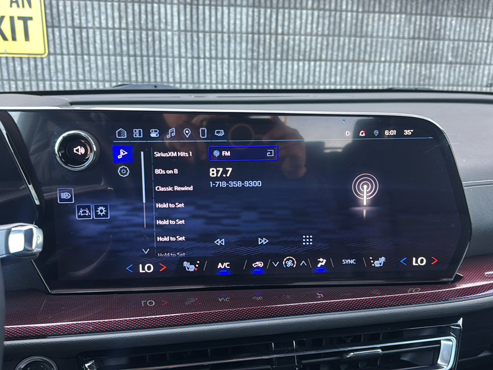 Used 2024 Chevrolet Traverse Z71 w/ LPO, Floor Liner Package image 35