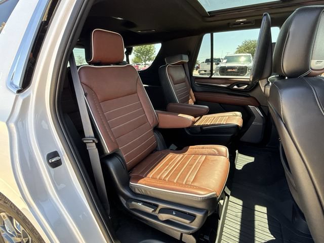 Used 2023 GMC Yukon Denali Ultimate AWD/4WD image 31