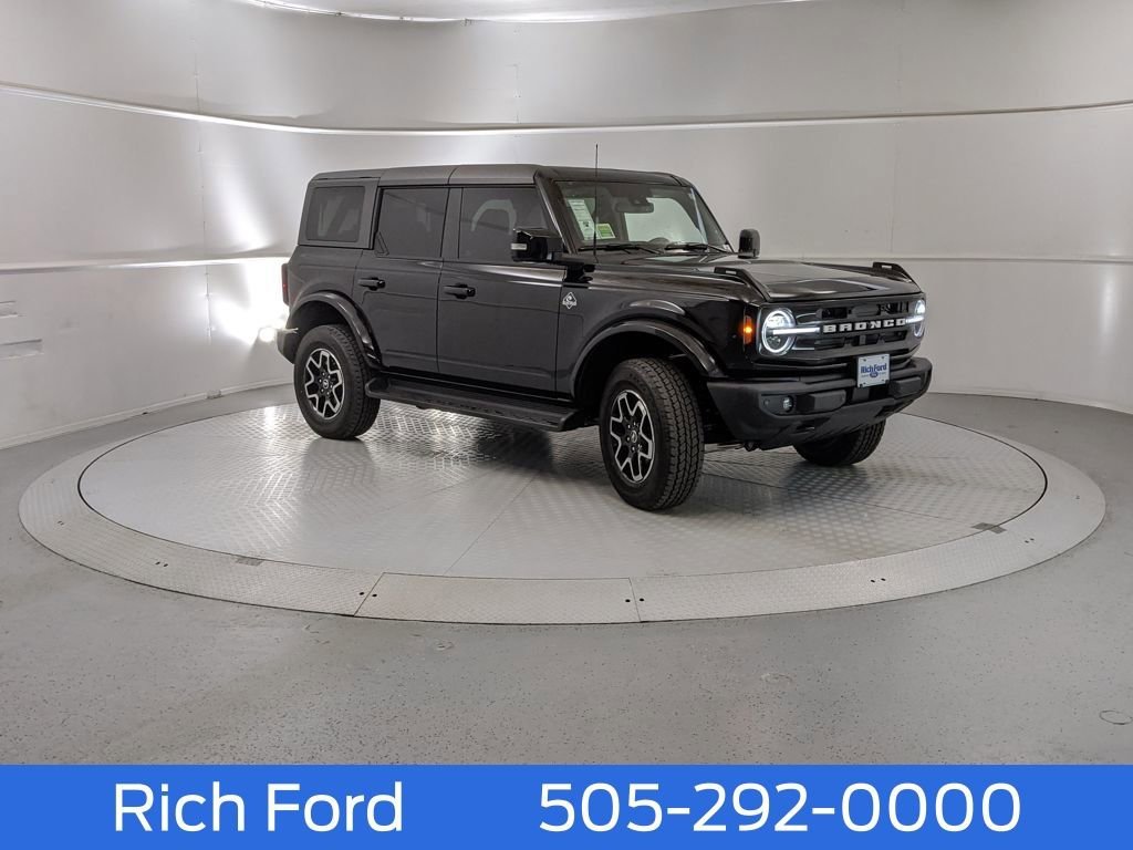 New 2025 Ford Bronco Outer Banks