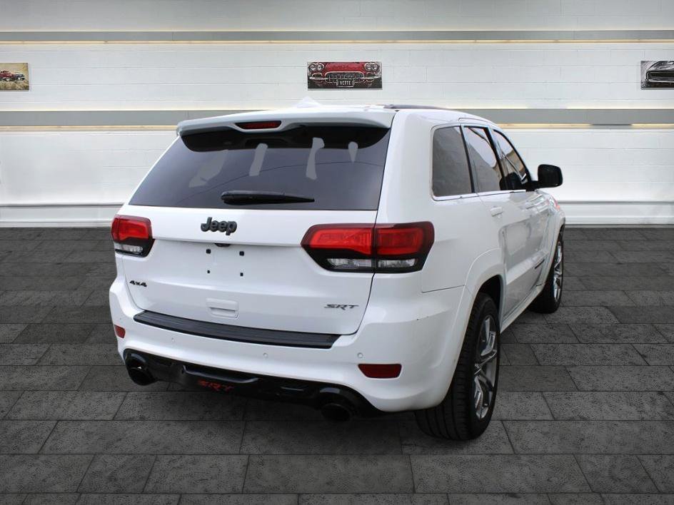 Used 2015 Jeep Grand Cherokee SRT w/ Luxury Group II AWD/4WD image 8