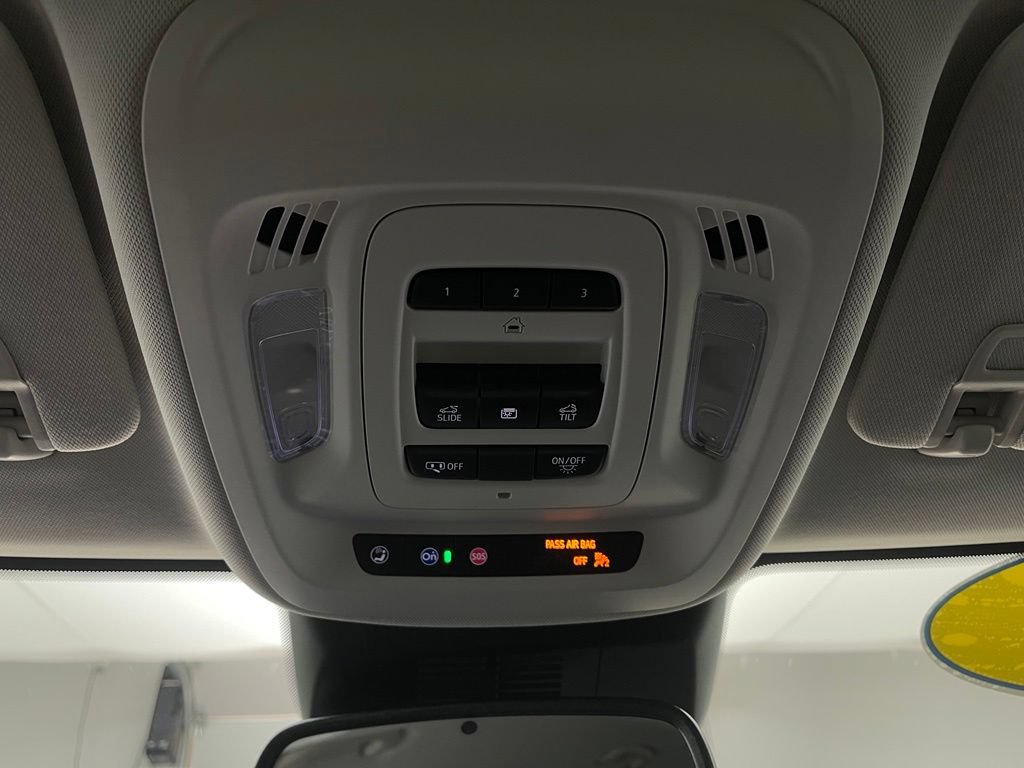Used 2025 Buick Envision Sport Touring AWD/4WD image 30