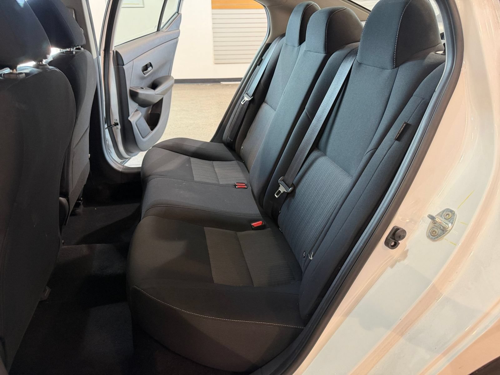 Used 2025 Nissan Sentra SV FWD image 33