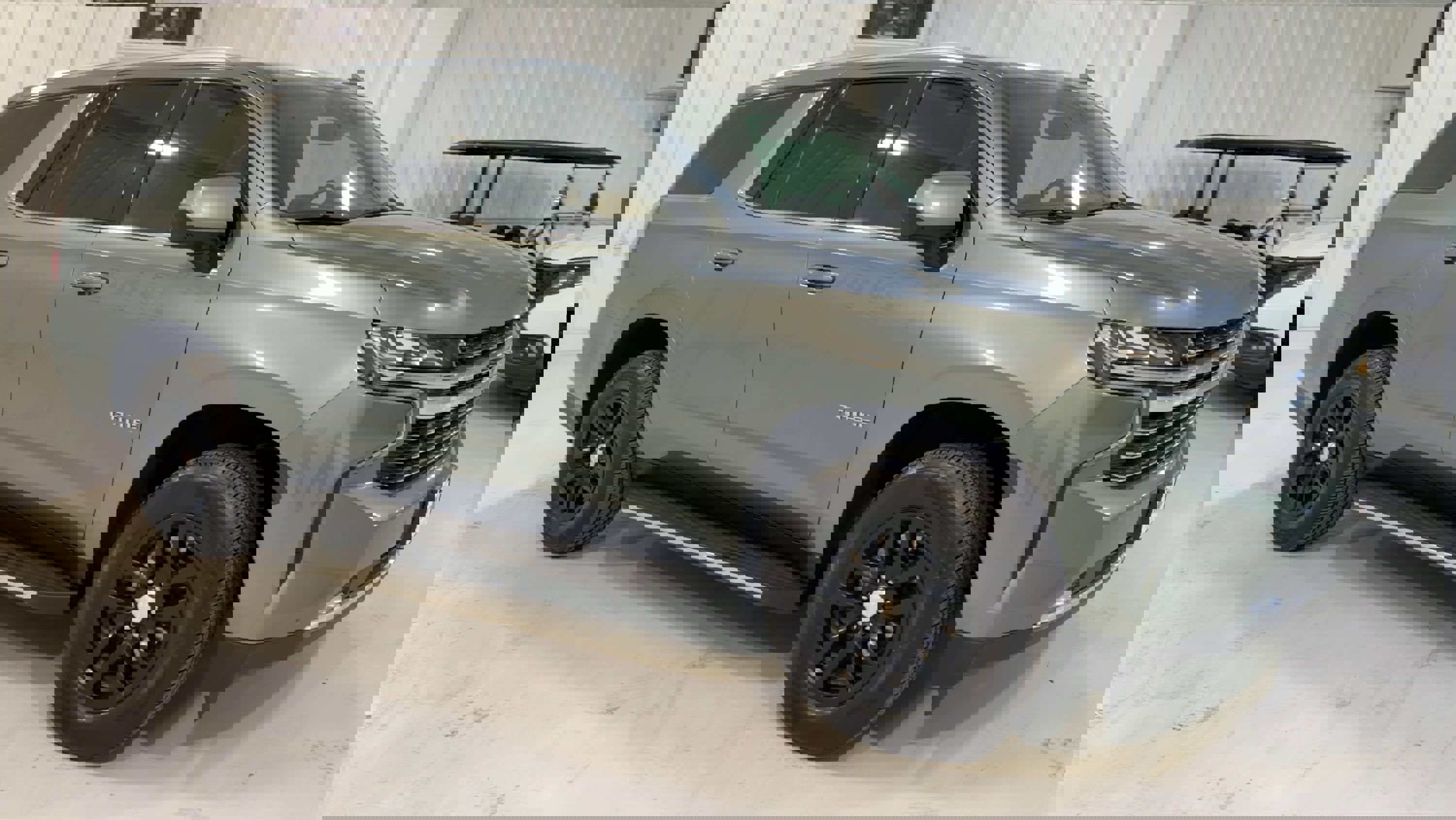 Used 2024 Chevrolet Tahoe LT image 3