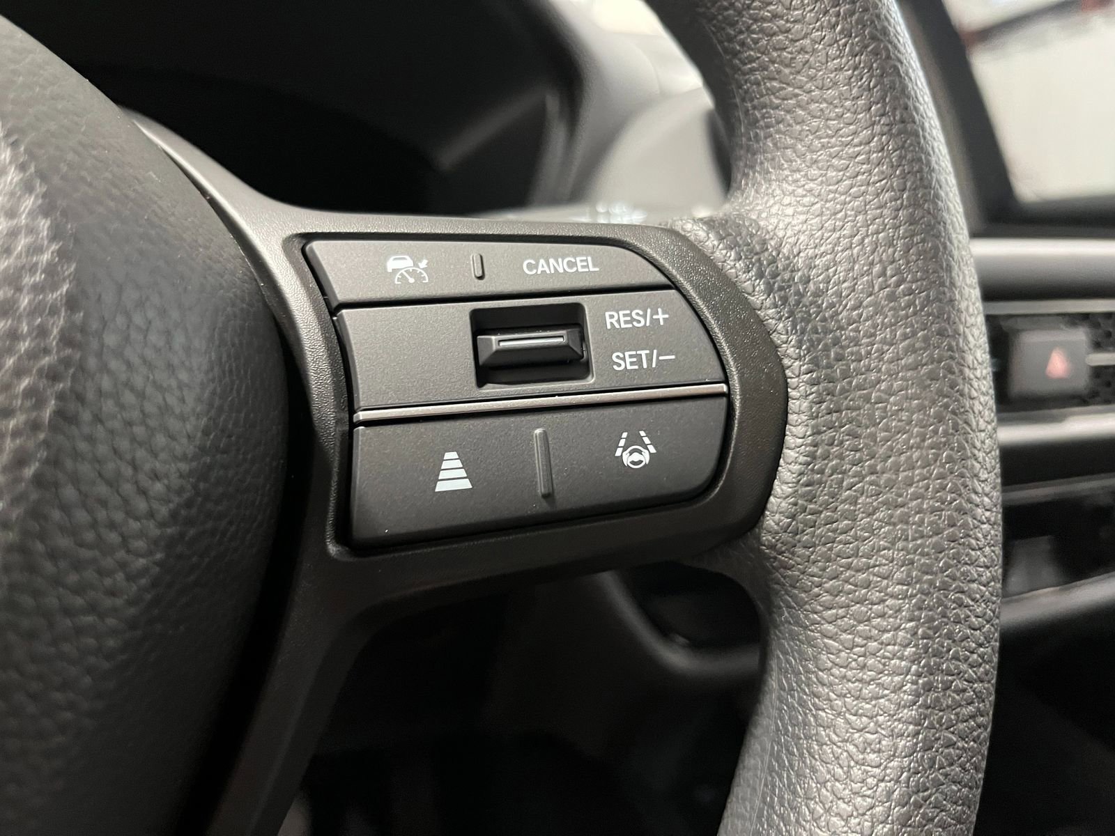 New 2027 Honda HR-V LX image 16