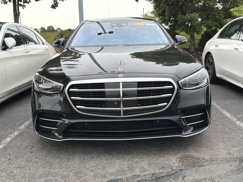 Used 2021 Mercedes-Benz S 580 4MATIC Sedan image 3