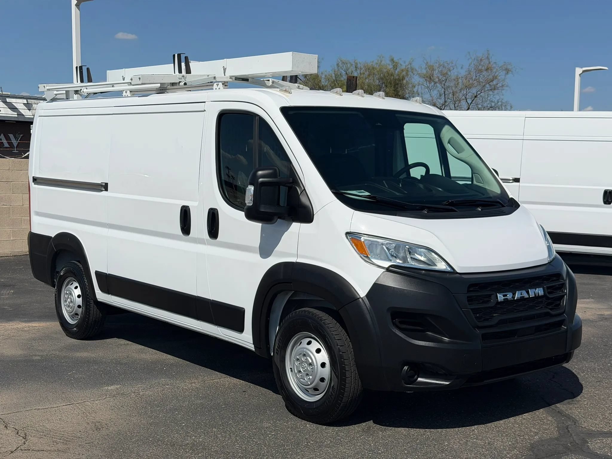 Used 2023 RAM ProMaster 2500 FWD image 8
