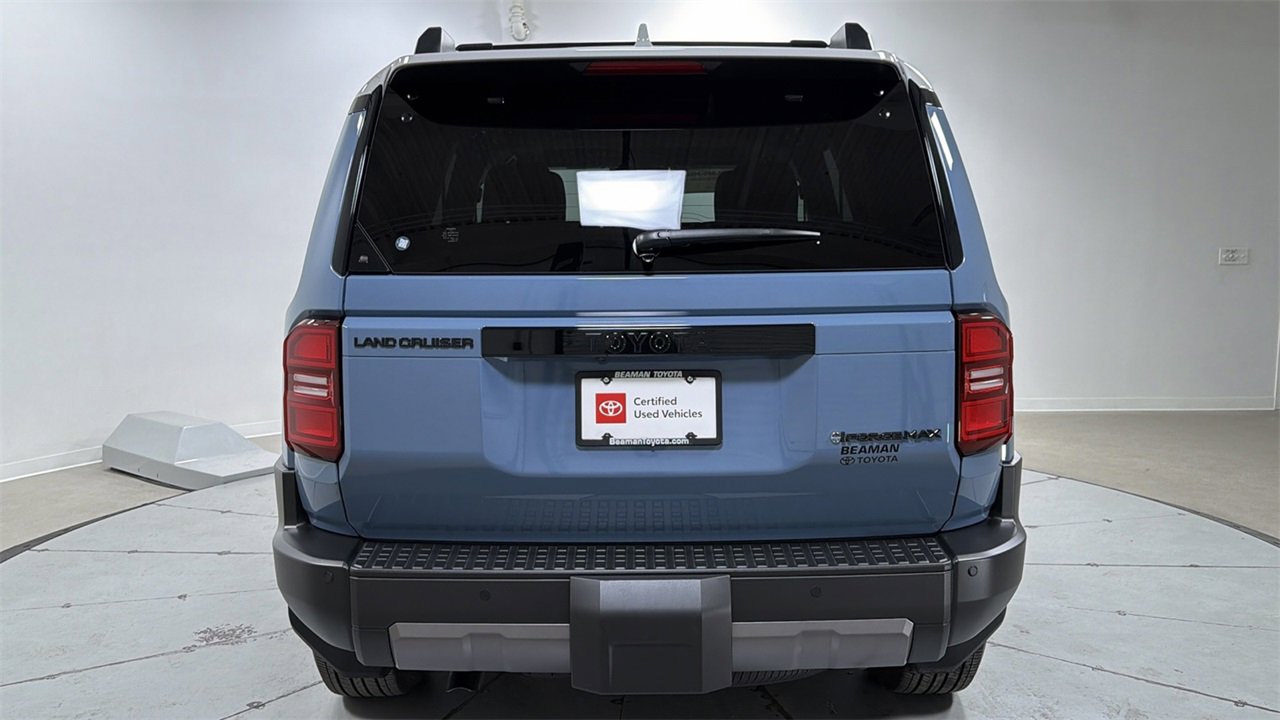Used 2025 Toyota Land Cruiser image 4