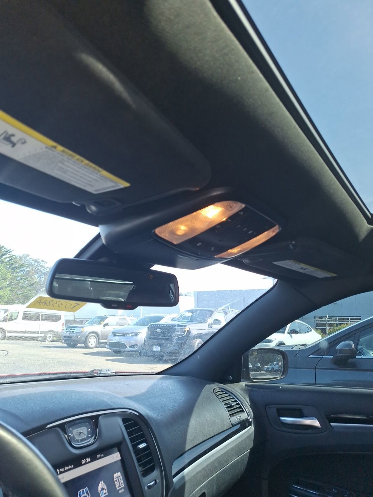 Used 2018 Chrysler 300 S w/ Safetytec Plus Group RWD image 14