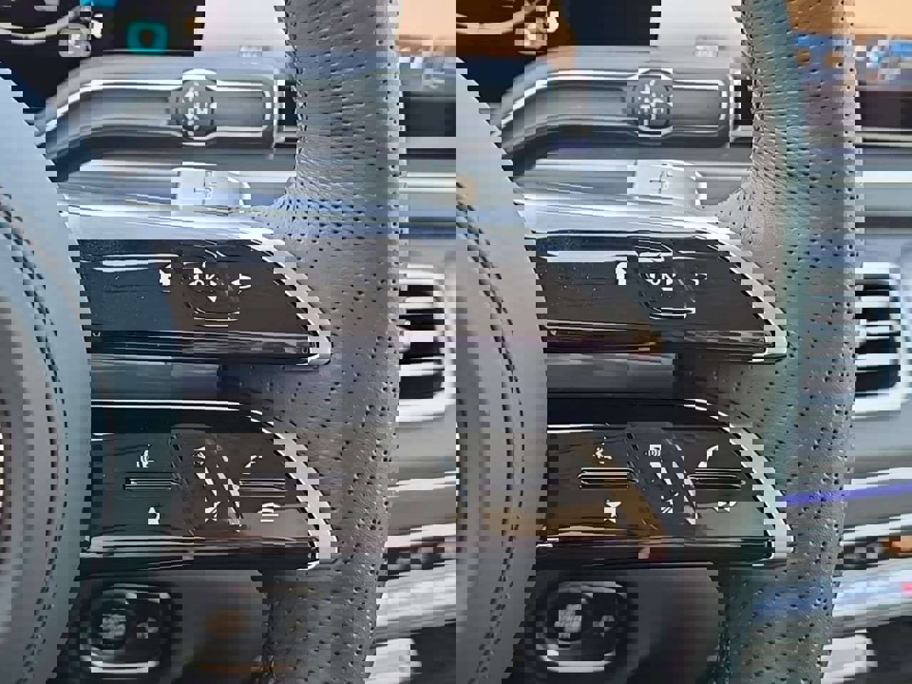 New 2026 Mercedes-Benz GLS 450 4MATIC image 26