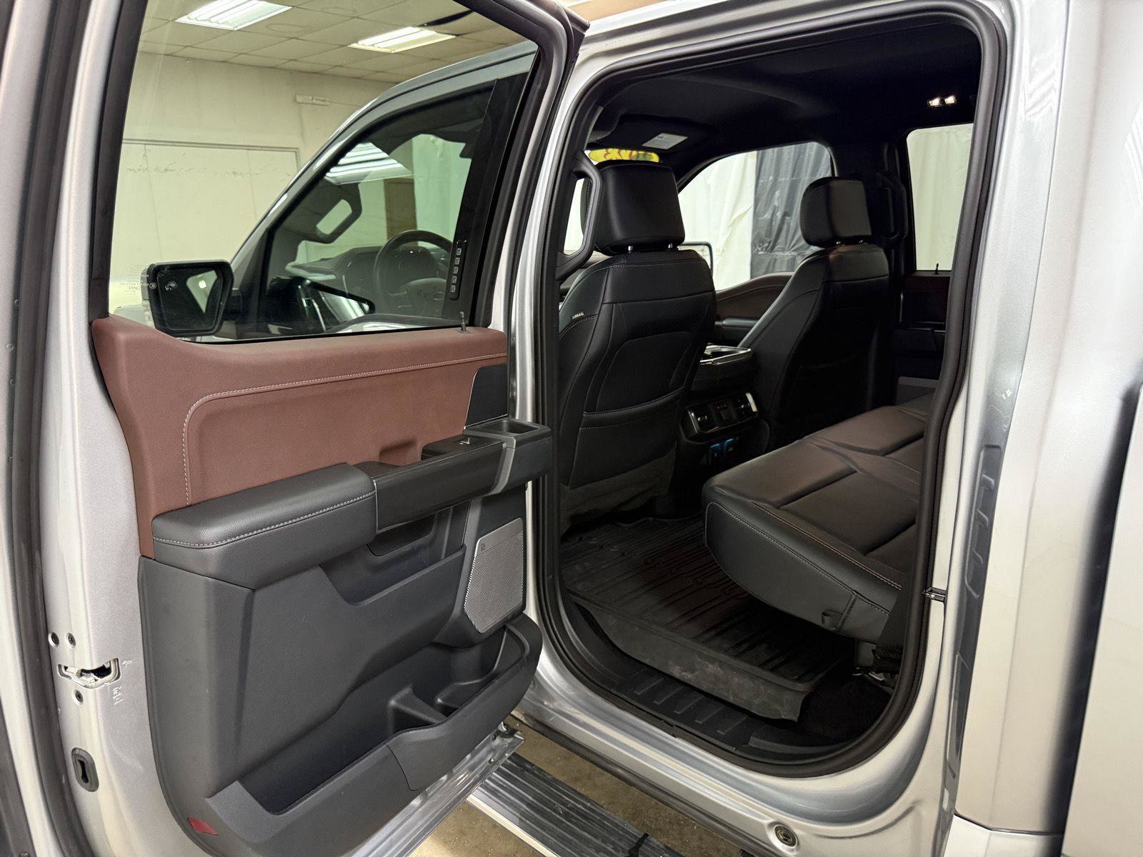 Used 2023 Ford F150 Lariat w/ Equipment Group 502A High AWD/4WD image 22