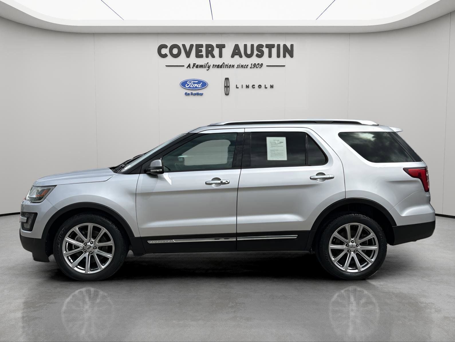 Used 2016 Ford Explorer Limited image 2