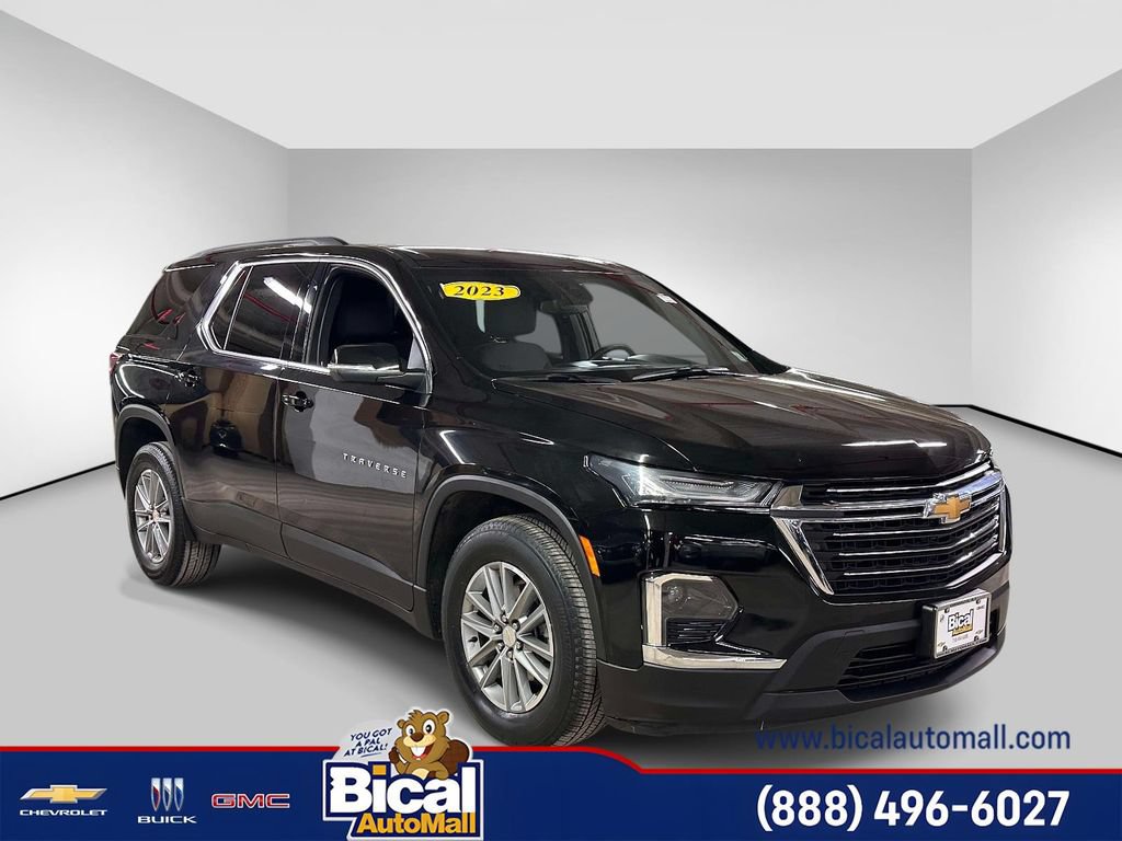 Certified 2023 Chevrolet Traverse LT w/ LPO, Floor Liner Package AWD/4WD image 2