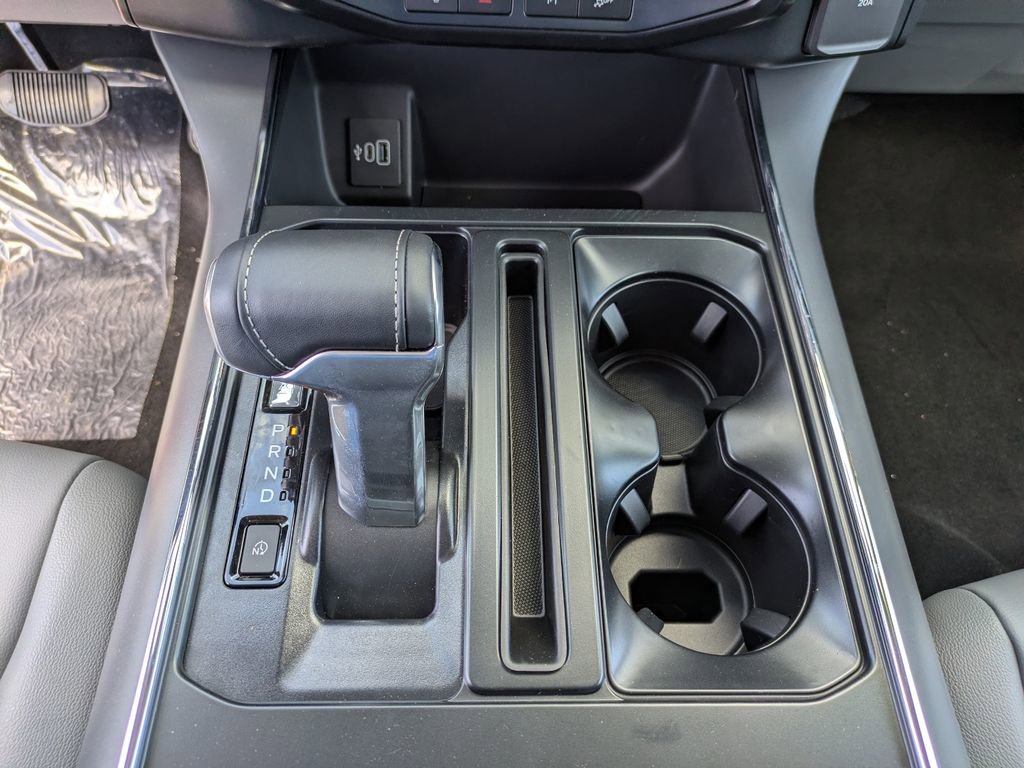 New 2025 Ford F150 Lightning Flash image 20