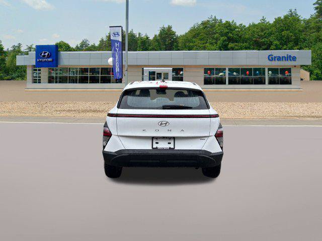 New 2027 Hyundai Kona SE AWD/4WD image 6
