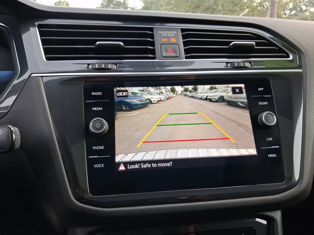 Certified 2024 Volkswagen Tiguan SE R-Line FWD image 24
