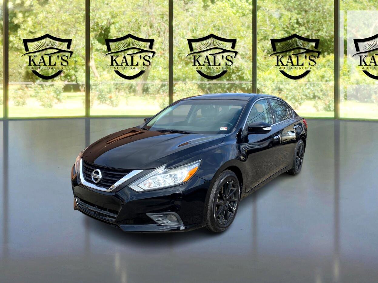 Used 2017 Nissan Altima 2.5 SL w/ Moonroof Package