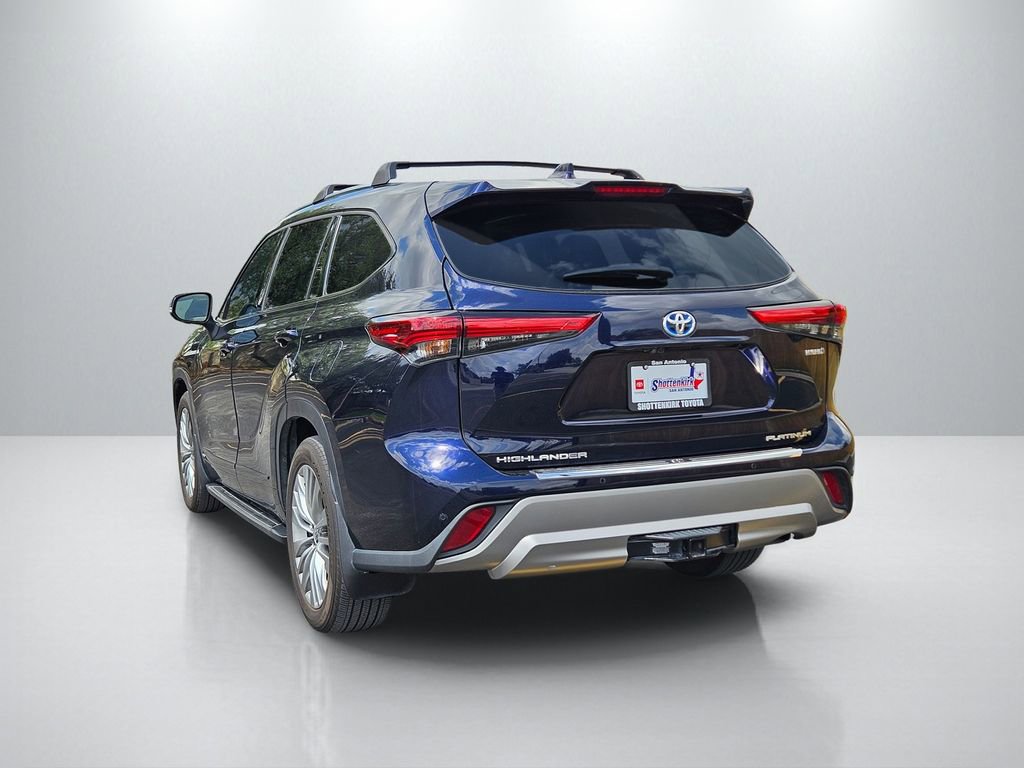 Used 2023 Toyota Highlander Platinum AWD/4WD image 7