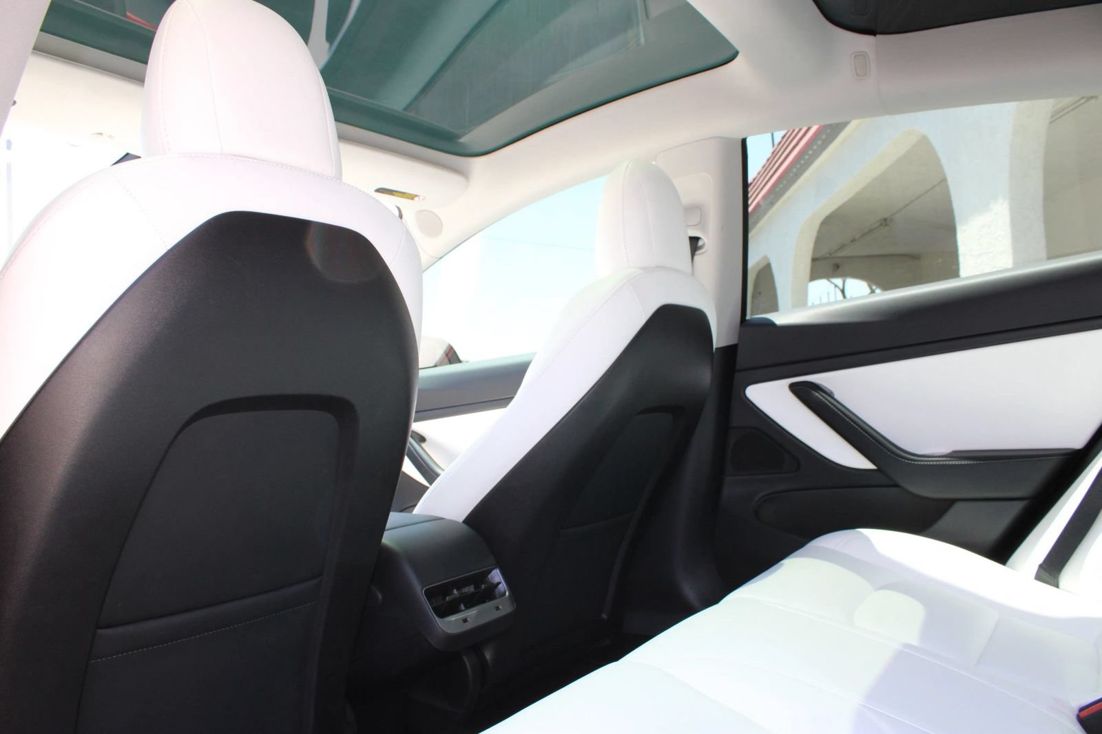 Used 2020 Tesla Model 3 Performance AWD/4WD image 28