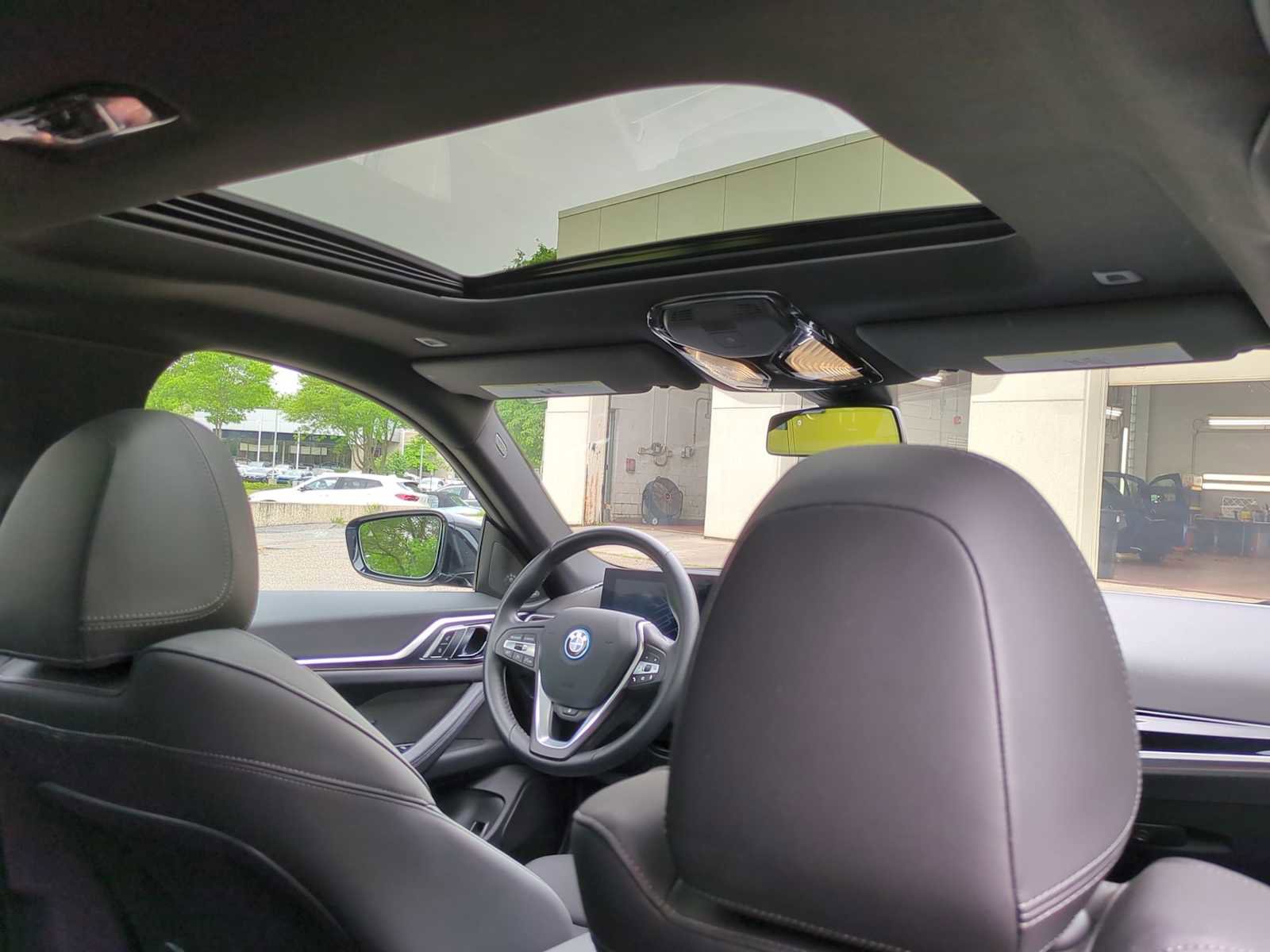 New 2024 BMW i4 eDrive35 w/ Premium Package image 23