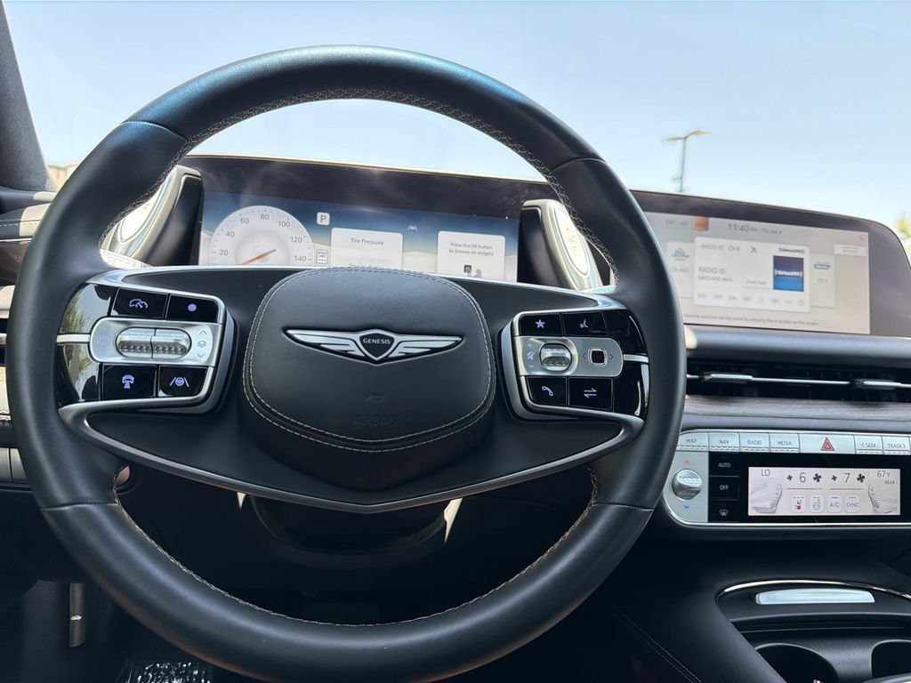Used 2023 Genesis G90 3.5T AWD/4WD image 7