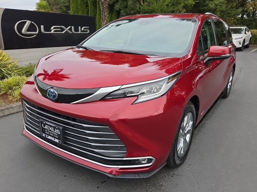 Used 2021 Toyota Sienna Limited