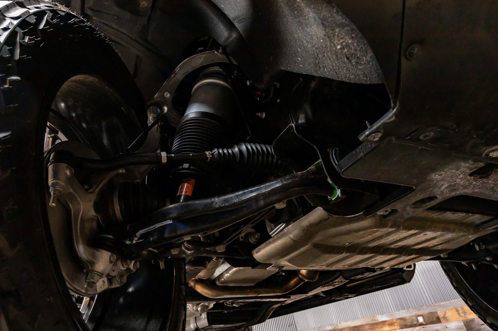 Used 2026 Cadillac Escalade Platinum Sport w/ LPO, Floor Liner Package image 14