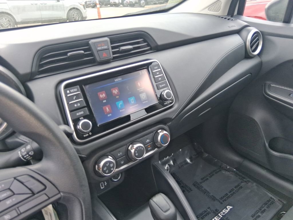 Used 2025 Nissan Versa S w/ Trunk Package image 14
