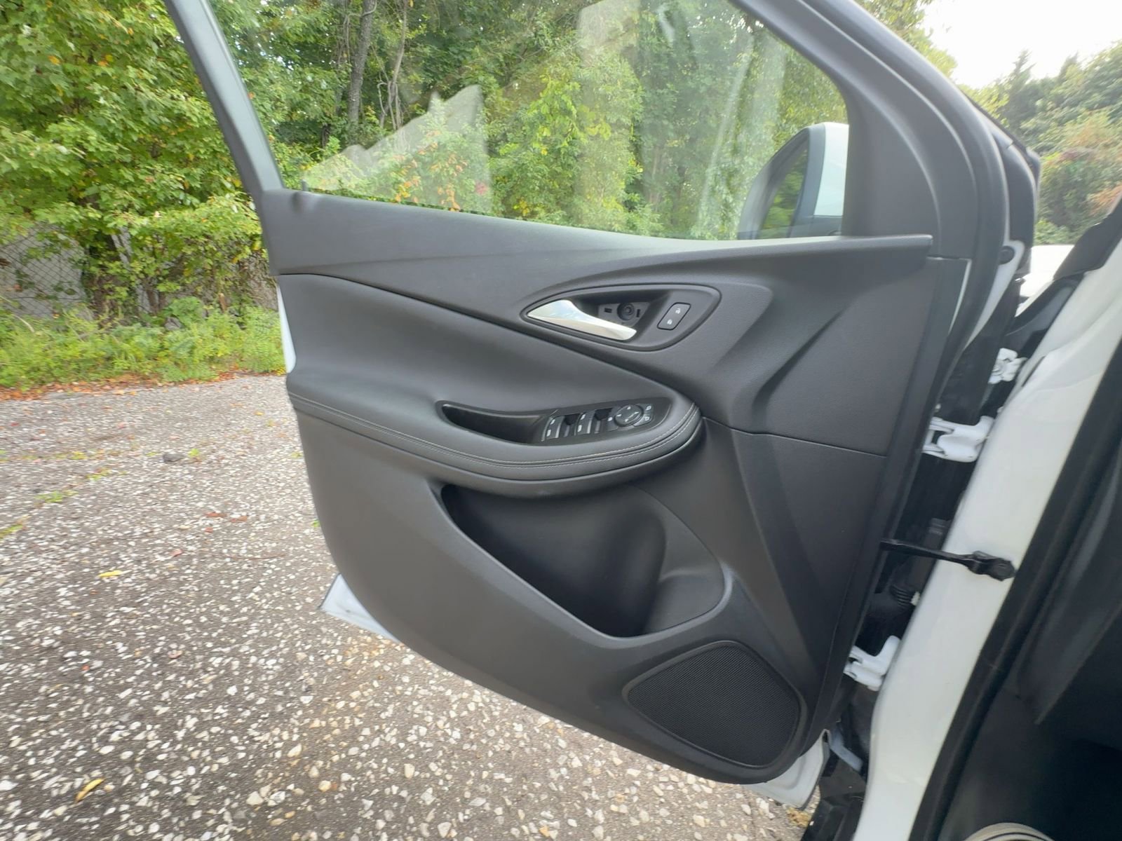 Used 2024 Buick Encore GX Sport Touring image 14