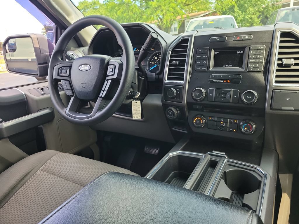 Used 2016 Ford F150 XLT w/ Trailer Tow Package RWD image 13