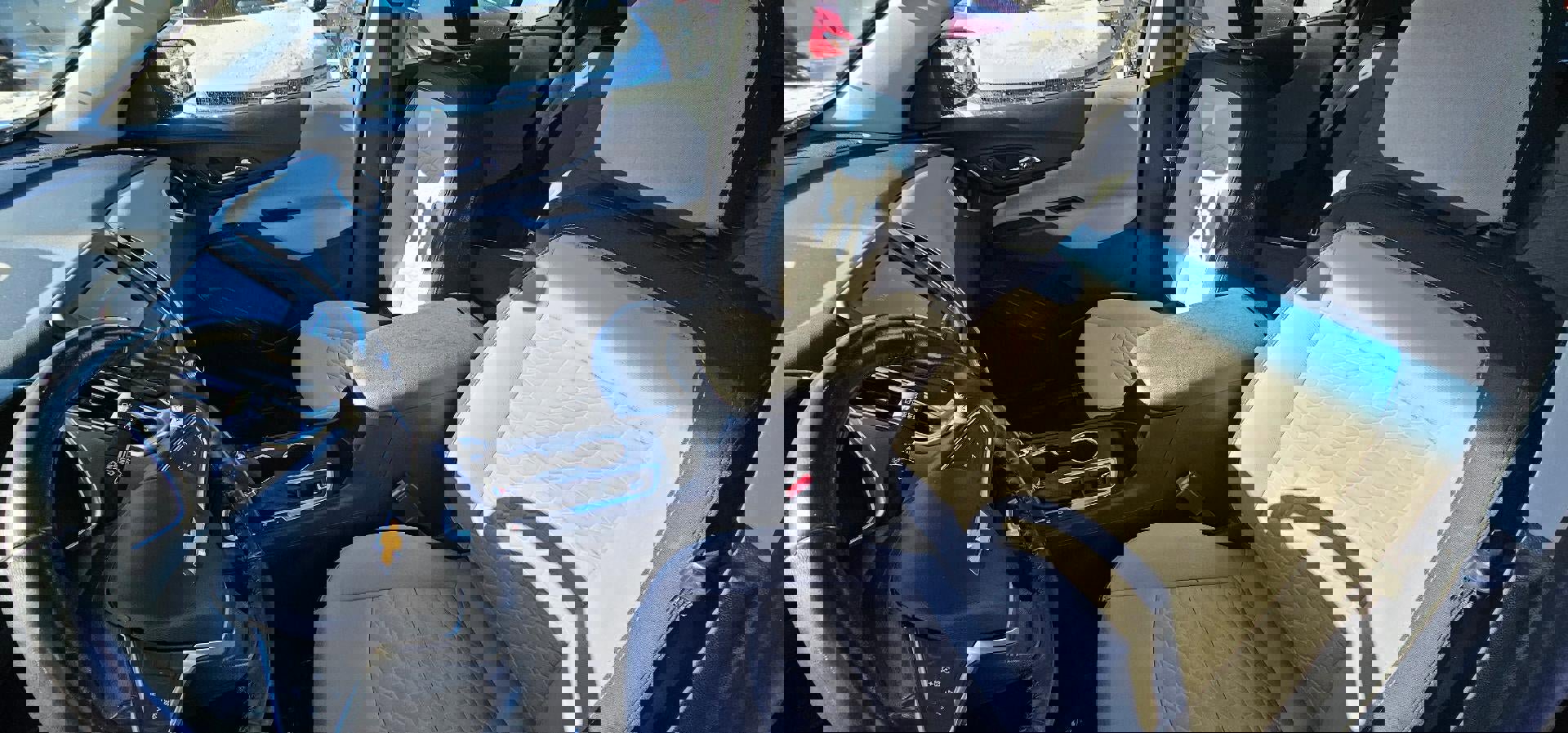 Used 2019 Chevrolet Equinox LT image 10