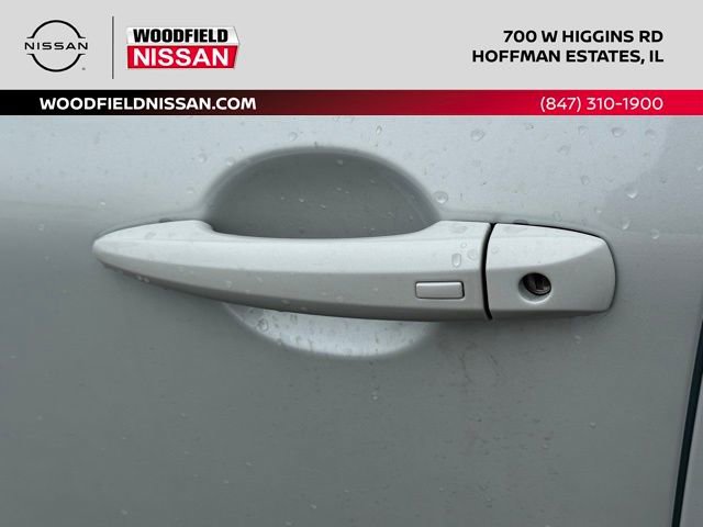 Certified 2025 Nissan Rogue SV image 13