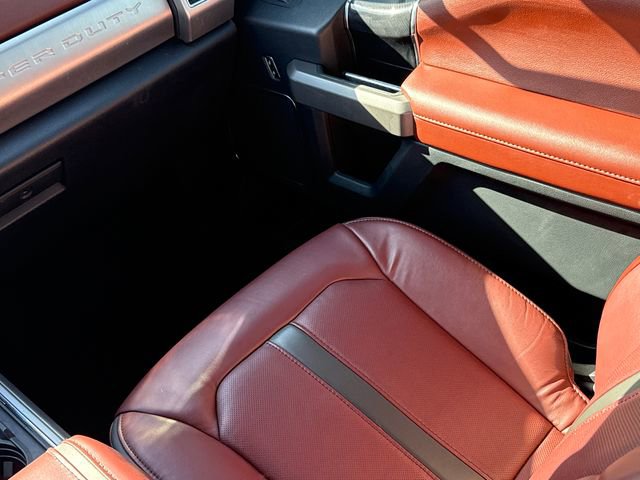 Used 2022 Ford F250 Platinum w/ FX4 Off-Road Package image 15